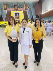 ร่วมวางพุ่มทองพุ่มเงินถวายสักการะพระบาทสมเด็จพระเจ้าอยู่หัว ... พารามิเตอร์รูปภาพ 1