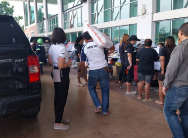 ส่งมอบความห่วงใยช่วยเหลือผู้ประสบภัยน้ำท่วม พารามิเตอร์รูปภาพ 41